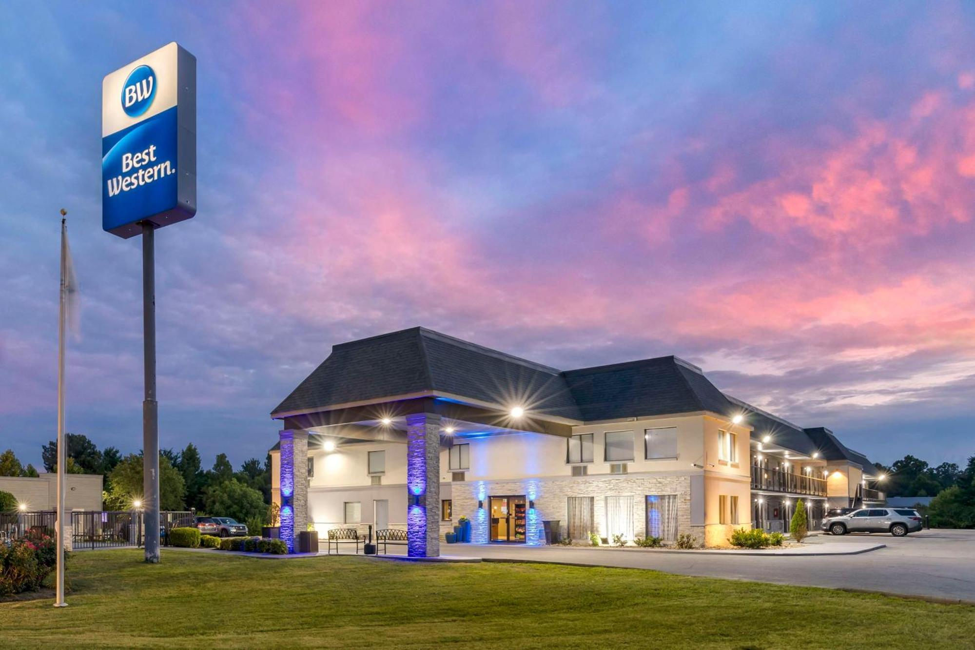 Best Western Dickson Bagian luar foto